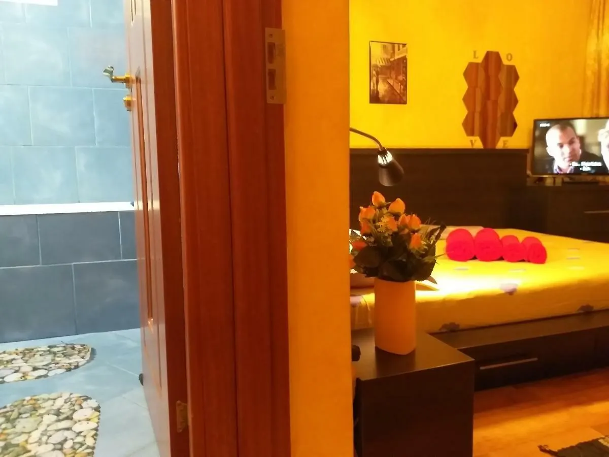 Apartament Sonia Boekarest 0*,